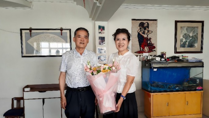 省侨联开展&ldquo;七一&rdquo;前夕走访慰问老党员活动